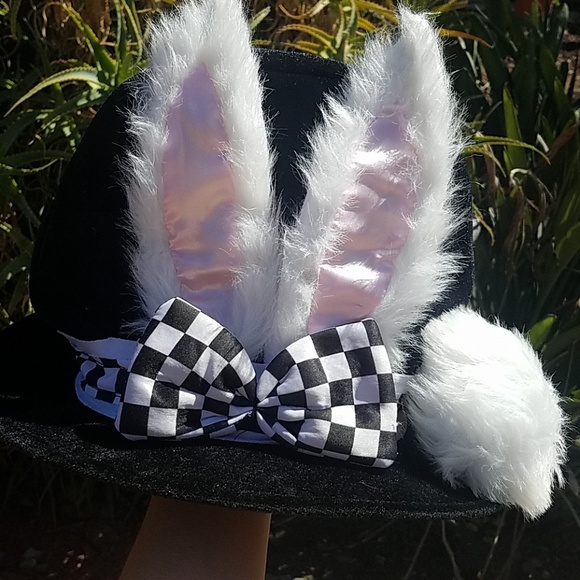 Unknown Other - Alice in Wonderland White Rabbit hat and tail